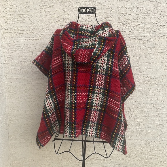 Branigan Weavers John Branigan Hooded Poncho - - Picture 8 of 11